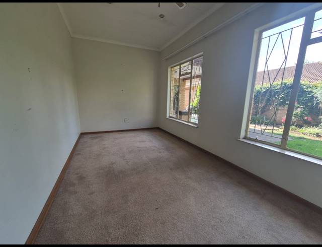 3 BEDROOM TOWNHOUSE FOR SALE IN THREE RIVERS PROPER
